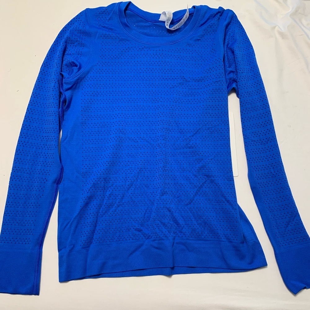 Lululemon Breeze LS